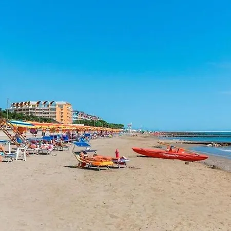 Enjoy The Pool Of Our Cozy Flat - Beahost * Porto Santa Margherita di Caorle
