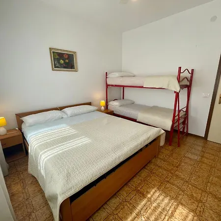Enjoy The Pool Of Our Cozy Flat - Beahost Appartement